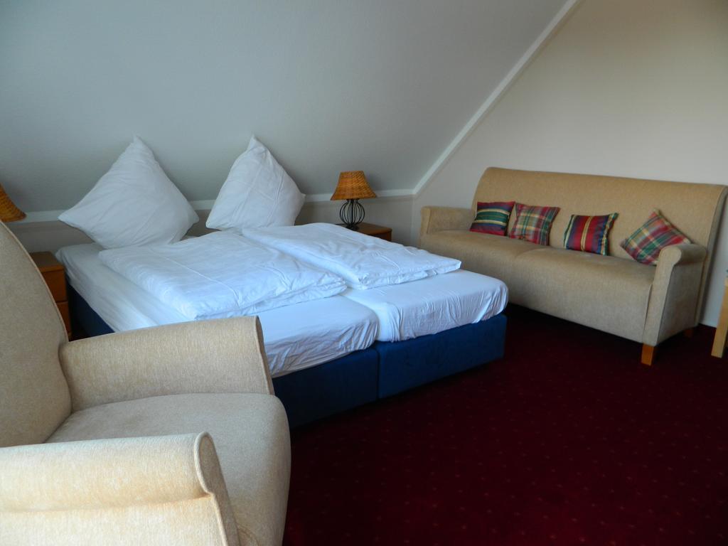 Messeapartment, Messezimmer Sehnde Bilik gambar
