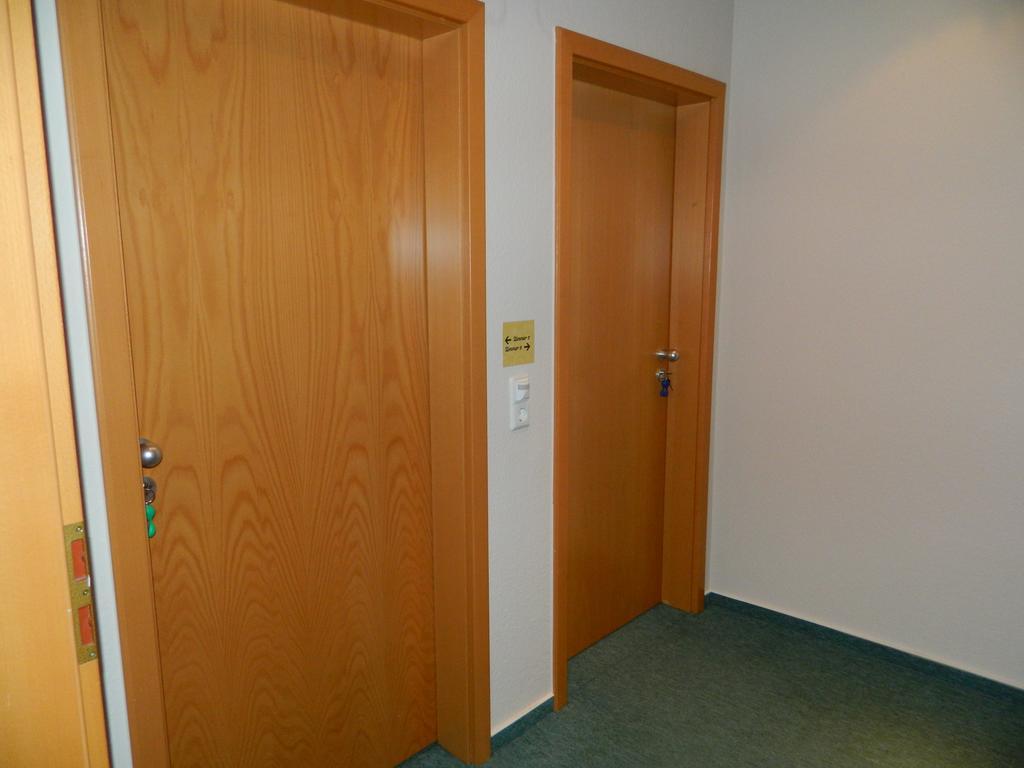 Messeapartment, Messezimmer Sehnde Bilik gambar